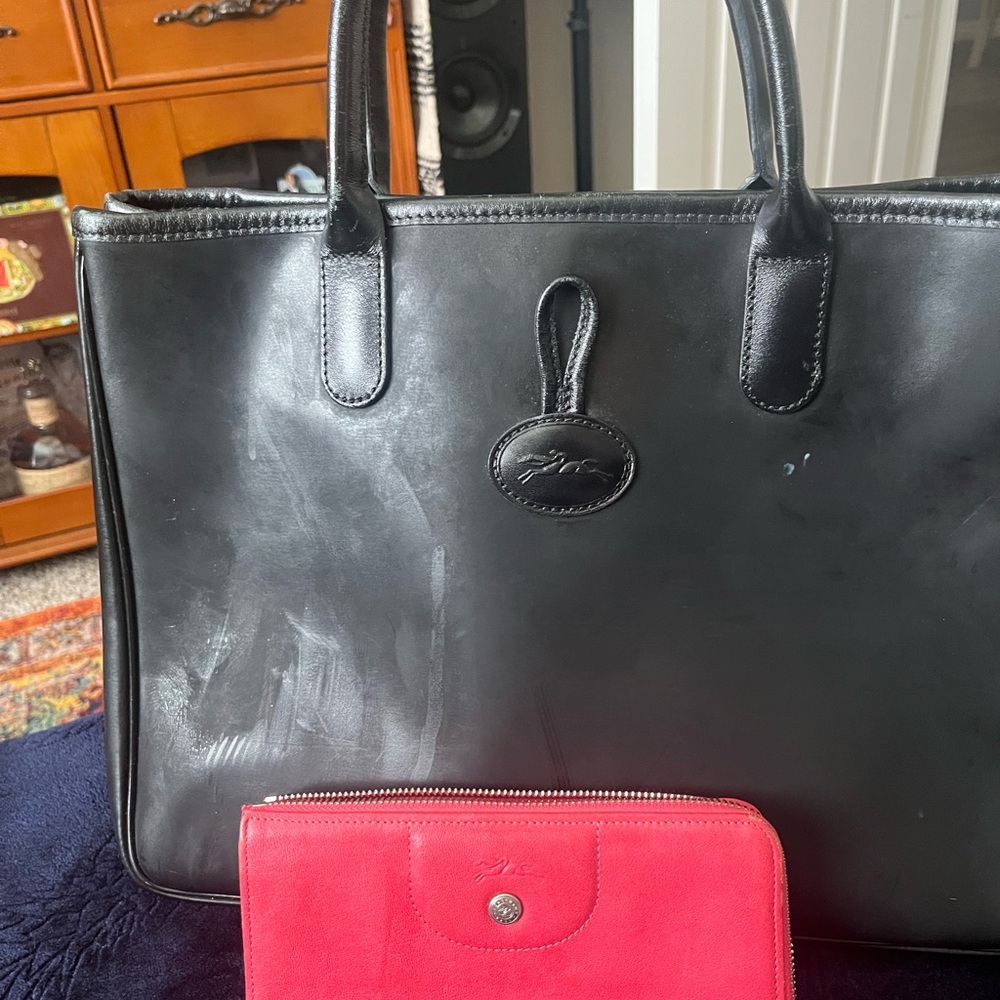 Longchamp Black Leather Tote with pink Wallet